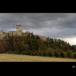 <b> ubovniansky hrad 03 <b>