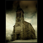 Devastace kostela v Mrzlicch