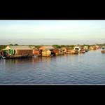 Pstavit u jezera Tonle Sap v Kambodi