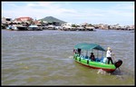 Jezero Tonle Sap v Kambodi