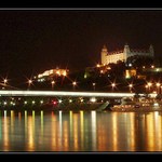 Bratislavsk hrad v noci