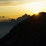 Vchod slunce v Dolomitech