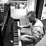 Piana na ulici (ii)