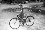 Liptov 1971 - bicyklistka