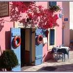 Vchod do malé restaurace Řecko,ostrof Kefalonie,městečko Iskardo